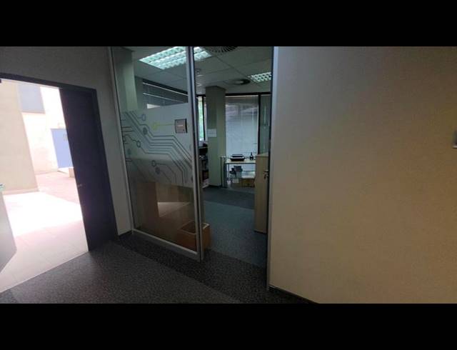 BUSINESS PROPERTY TO RENT IN MENLYN